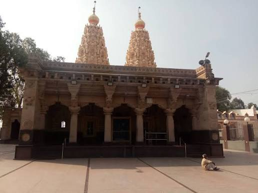 Sri Vijaya Mahanteshwara Temple / Math – Ilkal